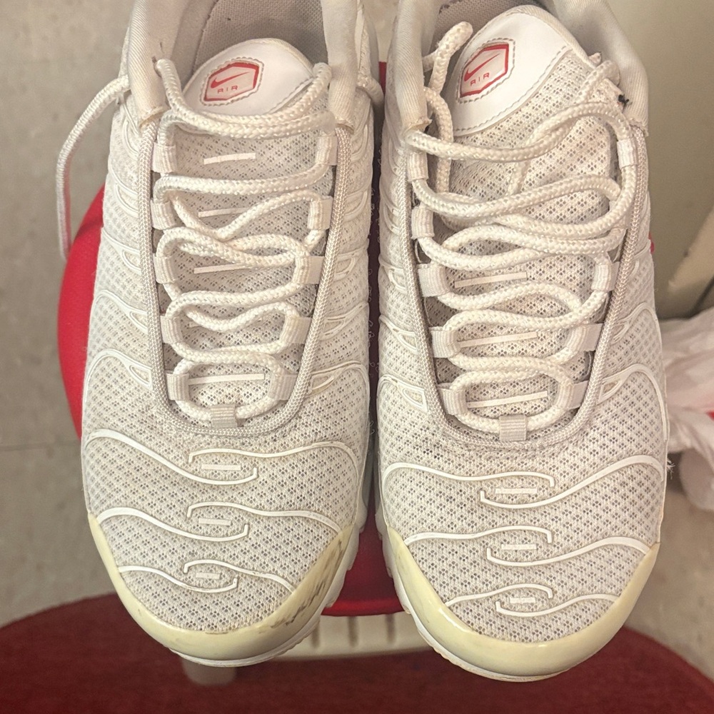 Nike White and Red Air Sneakers